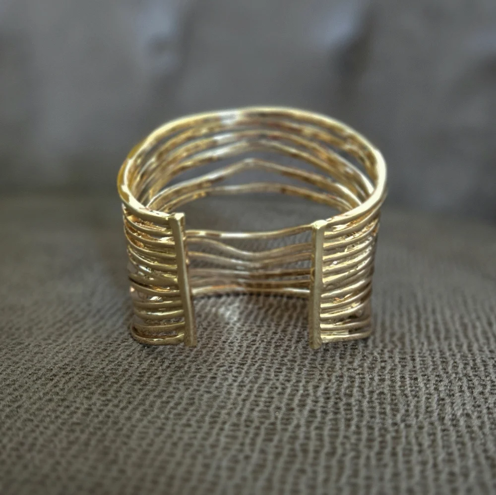 Robert Lee Morris Layered Gold💛 Wire Cuff Bracelet